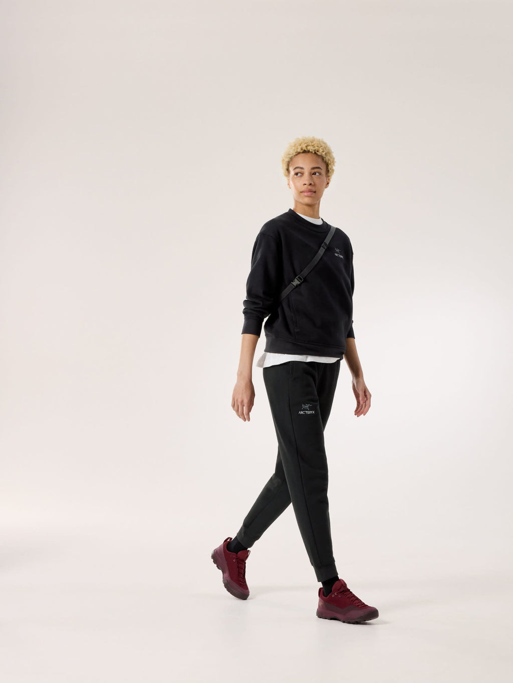 Emblem Fleece Crew Neck Pullover Women's