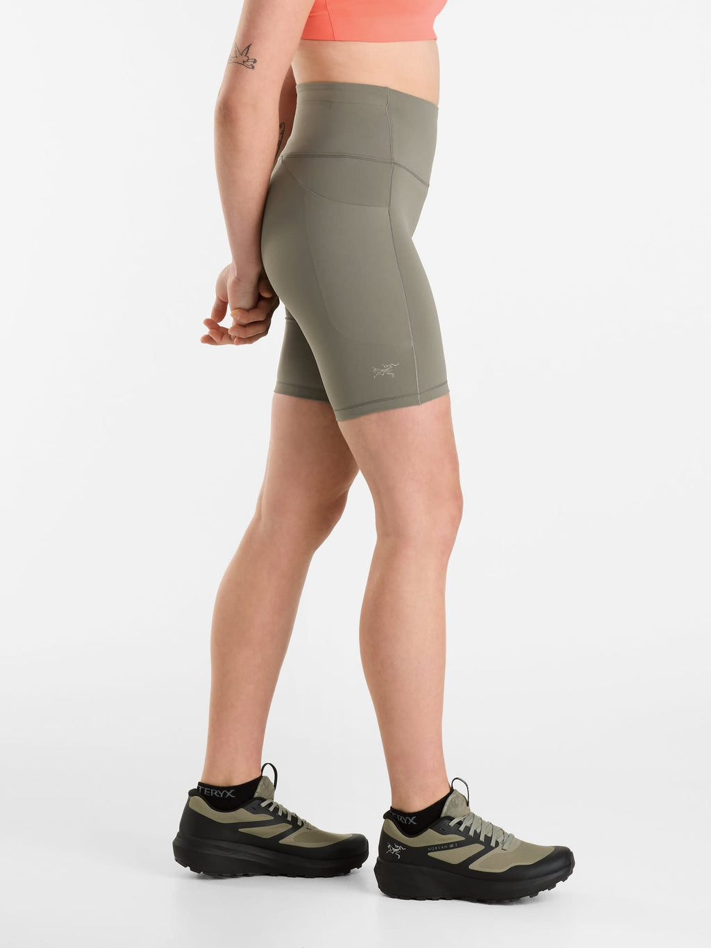 Essent High-Rise Short 8" Women's