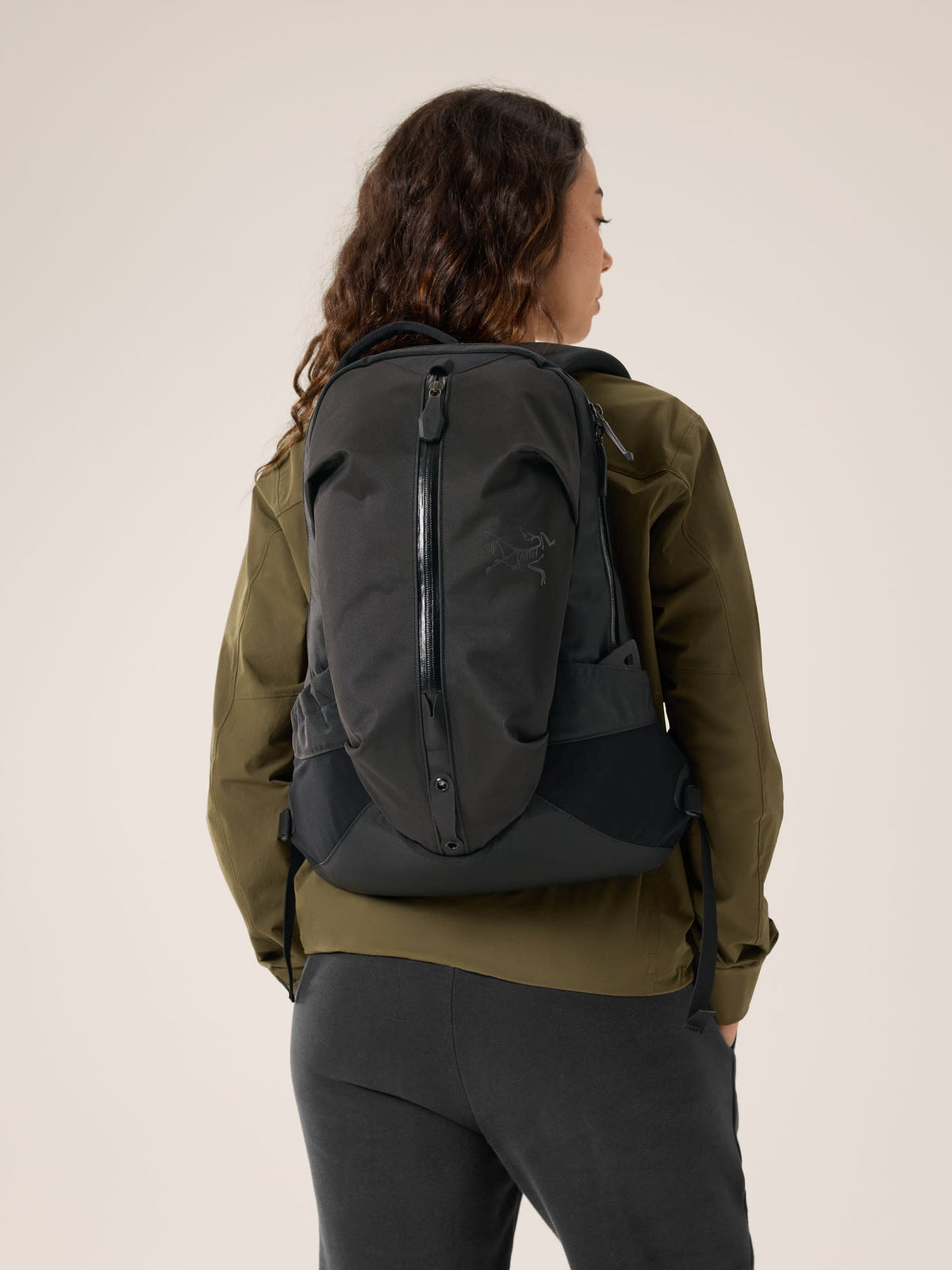 Arro 16 Backpack