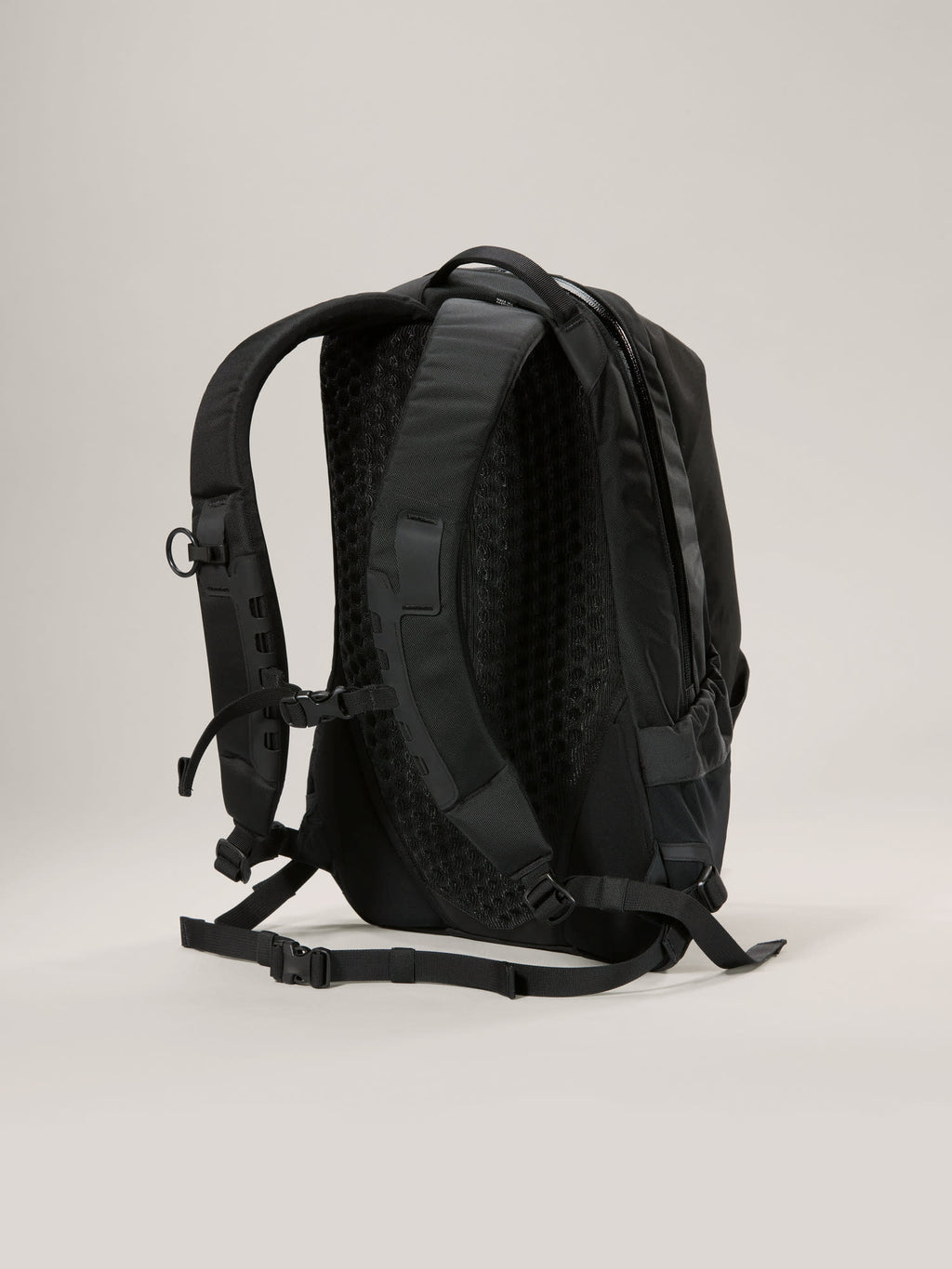 Arro 16 Backpack