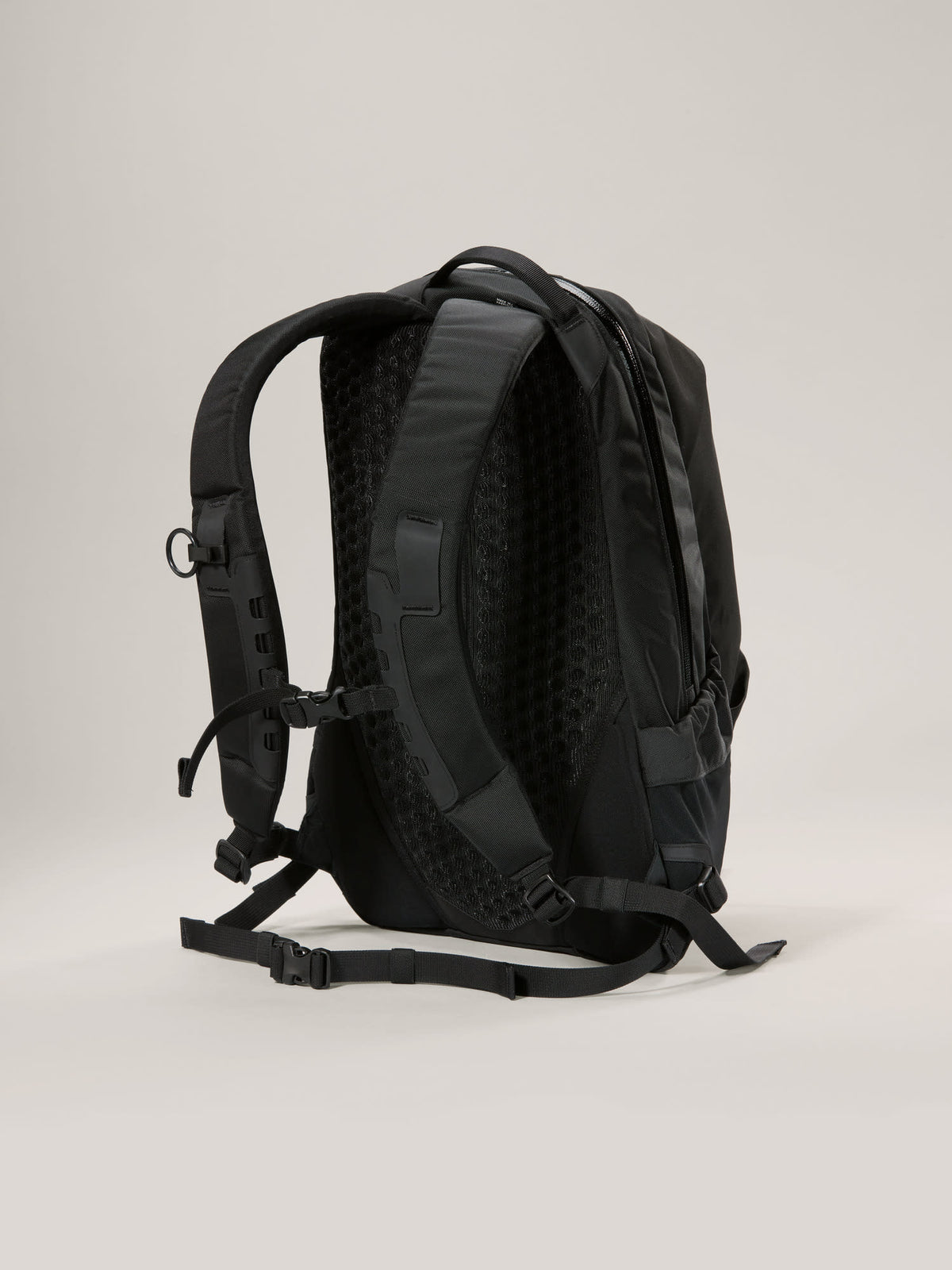Arro 16 Backpack