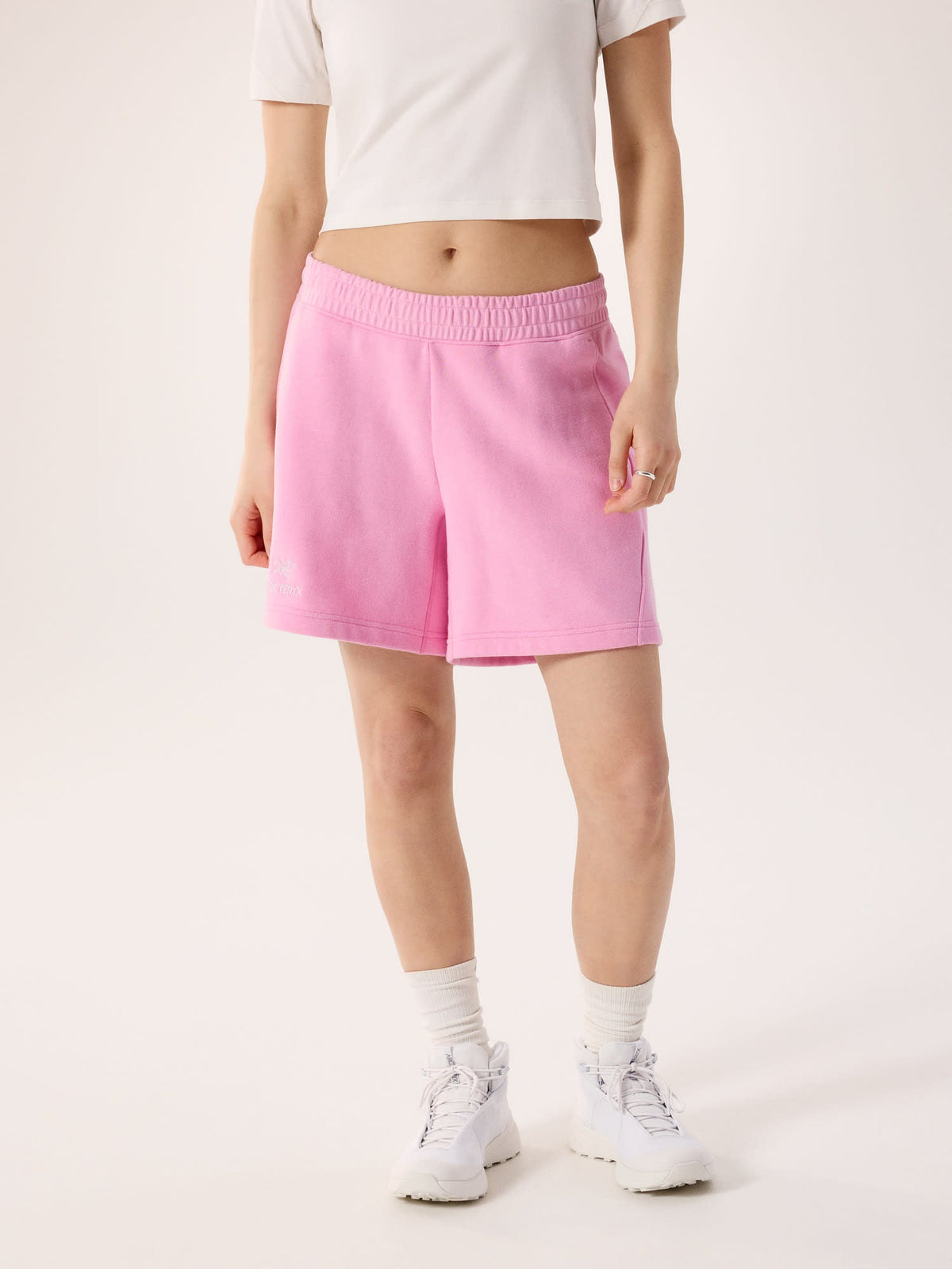 Emblem Fleece Short 6" Women's